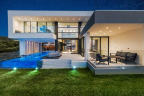 Paradise Hill Luxury Villa